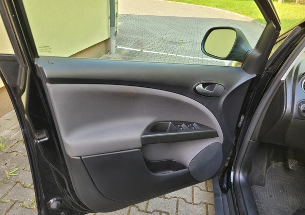 Seat Altea XL cena 28500 przebieg: 99800, rok produkcji 2011 z Cieszyn małe 326